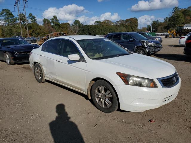 JHMCP26488C027910 - 2008 HONDA ACCORD LXP WHITE photo 4