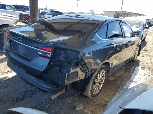 3FA6P0H77HR335264 - 2017 FORD FUSION SE GRAY photo 3