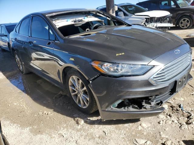 3FA6P0H77HR335264 - 2017 FORD FUSION SE GRAY photo 4