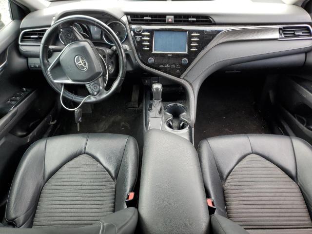 4T1G11AK8LU916581 - 2020 TOYOTA CAMRY SE GRAY photo 8