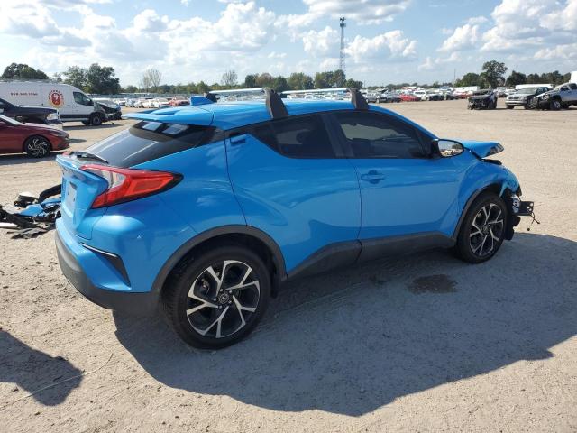 NMTKHMBX4KR077634 - 2019 TOYOTA C-HR XLE Bleu photo 3