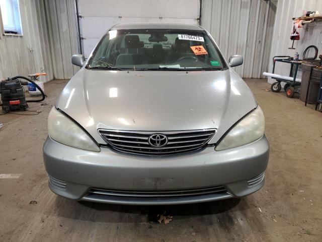 4T1BE32K15U581417 - 2005 TOYOTA CAMRY LE SILVER photo 5