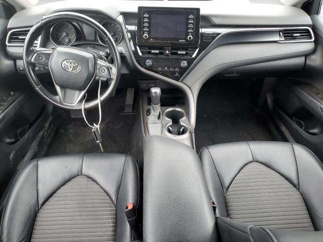 4T1G11AK8MU538702 - 2021 TOYOTA CAMRY SE WHITE photo 8