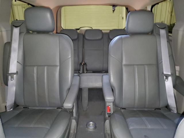 2A8HR54P68R658171 - 2008 CHRYSLER TOWN & COU TOURING SILVER photo 10