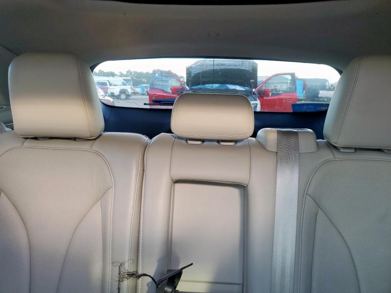 5LMCJ3C90JUL22792 - 2018 LINCOLN MKC RESERVE 红色 照片 10