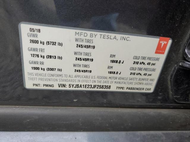 5YJSA1E23JF258358 - 2018 TESLA MODEL S ნაცრისფერი ფოტო 12