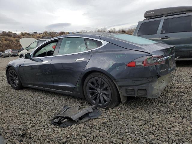 5YJSA1E23JF258358 - 2018 TESLA MODEL S ნაცრისფერი ფოტო 2