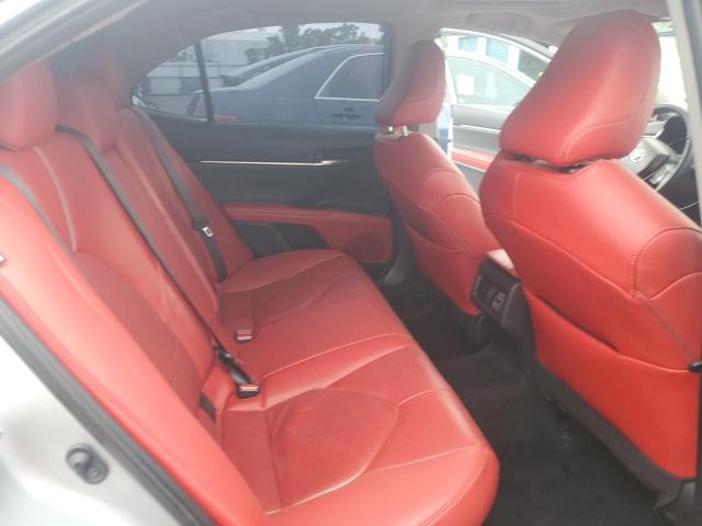 4T1K31AK5NU036669 - 2022 TOYOTA CAMRY XSE 银色 照片 10