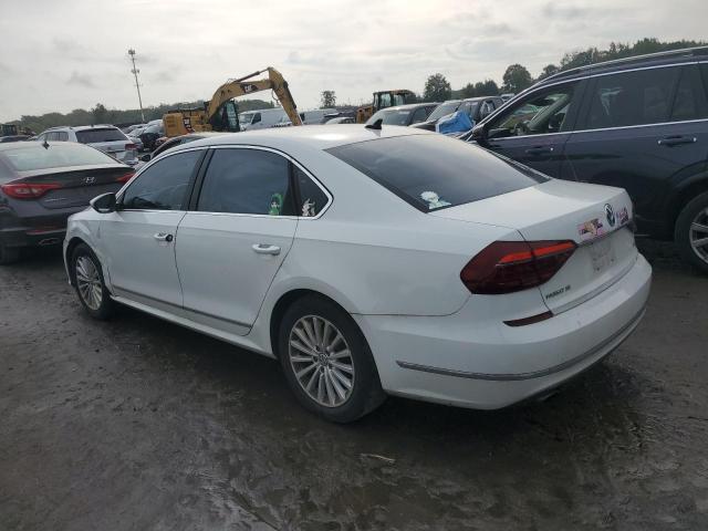 1VWBT7A35HC074670 - 2017 VOLKSWAGEN PASSAT SE თეთრი ფოტო 2