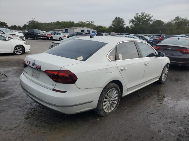 1VWBT7A35HC074670 - 2017 VOLKSWAGEN PASSAT SE თეთრი ფოტო 3