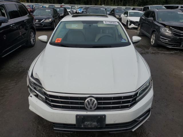 1VWBT7A35HC074670 - 2017 VOLKSWAGEN PASSAT SE თეთრი ფოტო 5