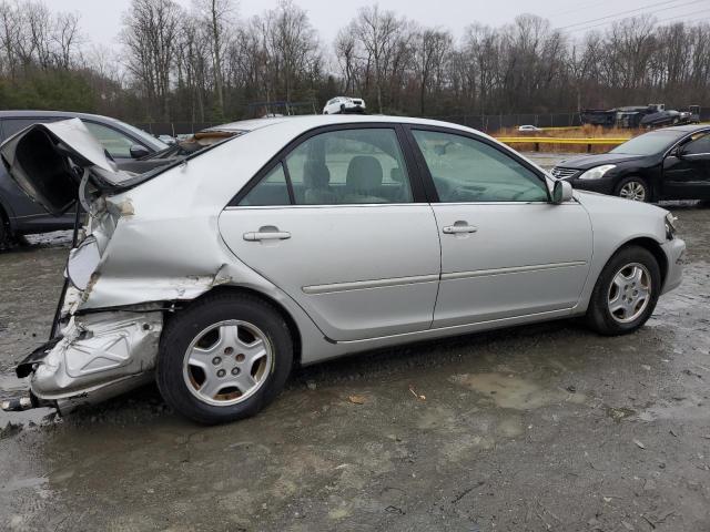 4T1BF32K92U026269 - 2002 TOYOTA CAMRY LE SILVER photo 3