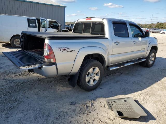 5TFJU4GN6DX041652 - 2013 TOYOTA TACOMA DOUBLE CAB PRERUNNER SILVER photo 3