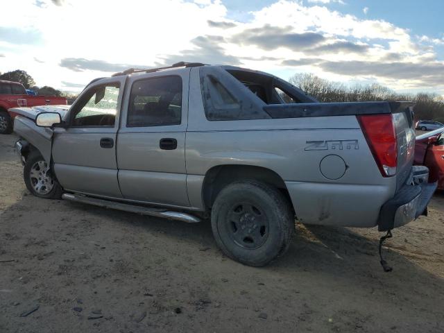 3GNEC12T94G330416 - 2004 CHEVROLET AVALANCHE C1500 SILVER photo 2