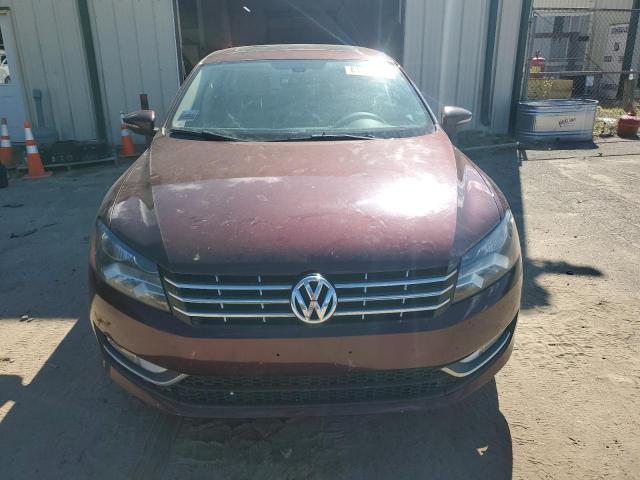 1VWCN7A37CC043976 - 2012 VOLKSWAGEN PASSAT SEL MAROON photo 5