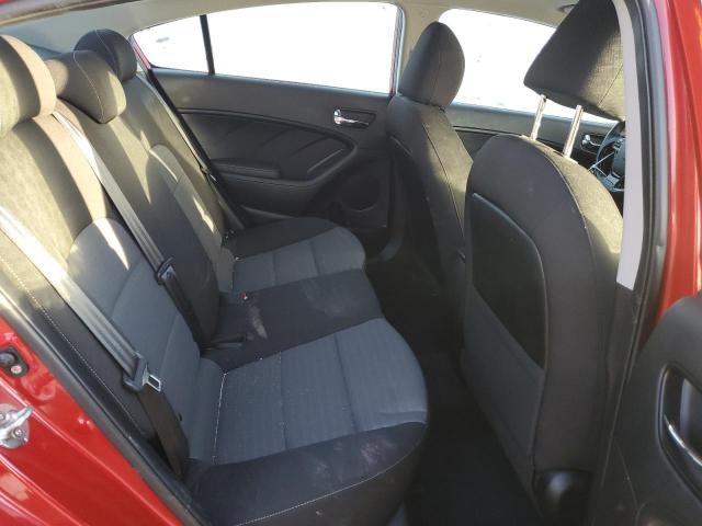 3KPFL4A72JE198920 - 2018 KIA FORTE LX RED photo 10