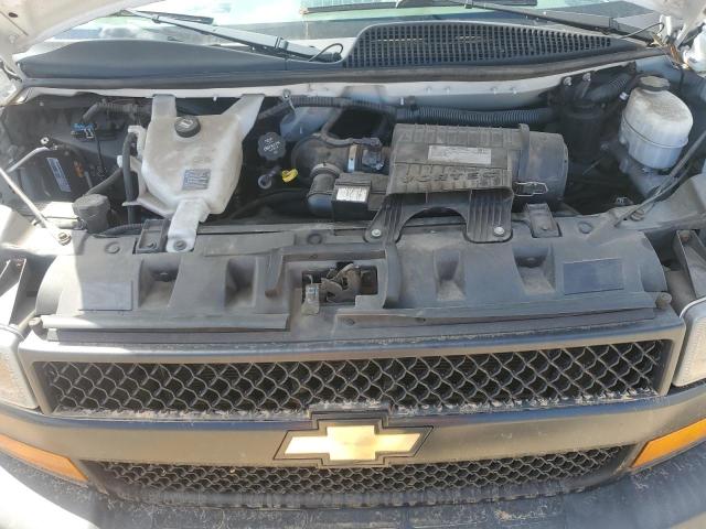 1GCWGAFG7L1187641 - 2020 CHEVROLET EXPRESS G2 WHITE photo 12