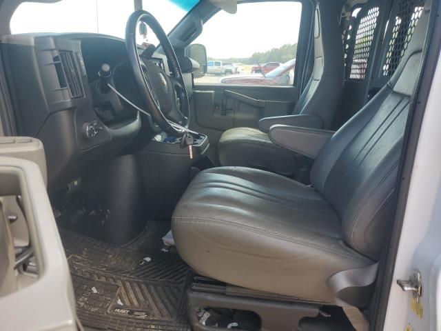 1GCWGAFG7L1187641 - 2020 CHEVROLET EXPRESS G2 WHITE photo 7