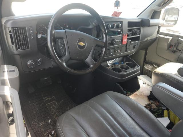 1GCWGAFG7L1187641 - 2020 CHEVROLET EXPRESS G2 WHITE photo 8