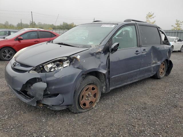 2010 TOYOTA SIENNA XLE, 