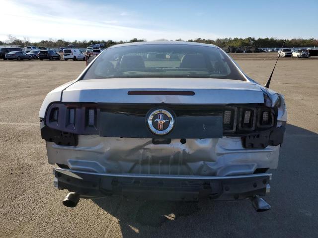 1ZVBP8AM3D5265313 - 2013 FORD MUSTANG SILVER photo 6