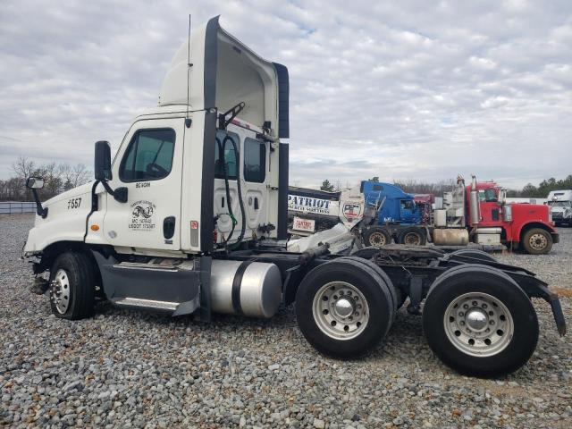 3AKJGEBG7GSGV3683 - 2016 FREIGHTLINER CASCADIA 1 WHITE photo 2