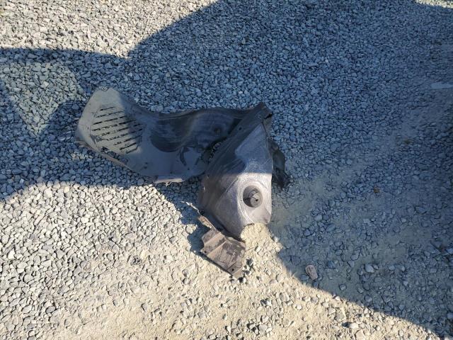 WBXHT3C39GP880282 - 2016 BMW X1 XDRIVE28I WHITE photo 13