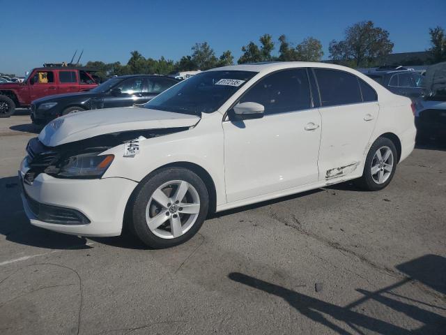 2013 VOLKSWAGEN JETTA SE, 