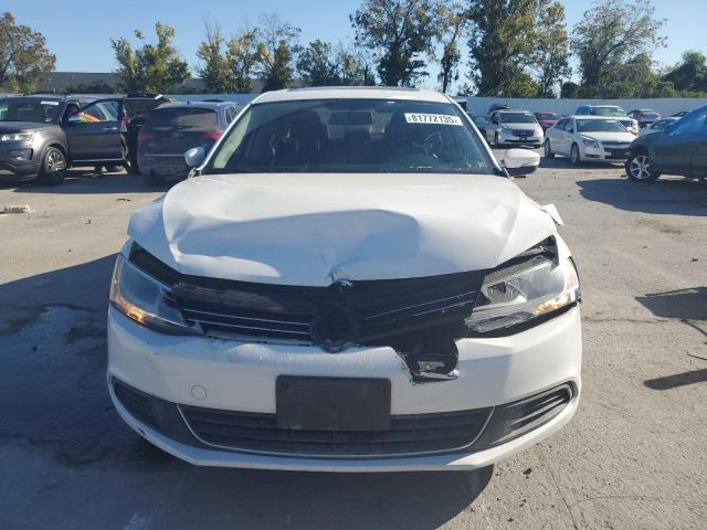3VWDX7AJ6DM406460 - 2013 VOLKSWAGEN JETTA SE Blanc photo 5
