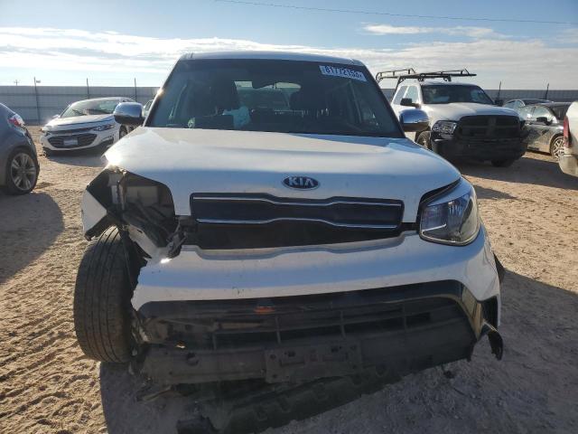 KNDJX3AA1J7606635 - 2018 KIA SOUL ! WHITE photo 5