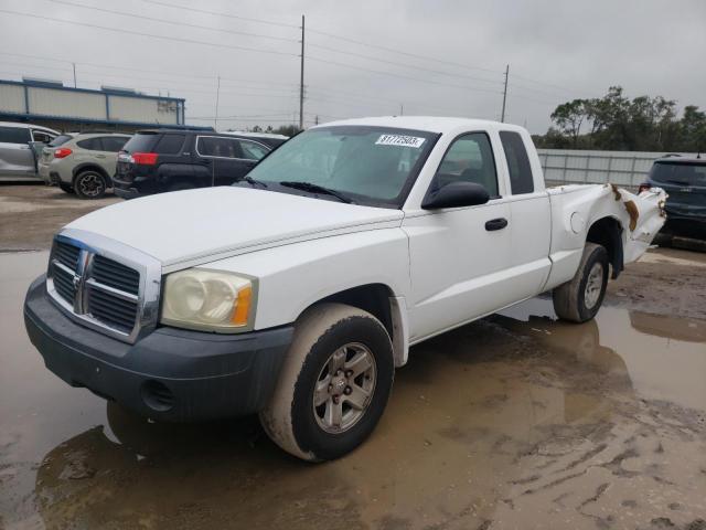 1D7HE22K45S237879 - 2005 DODGE DAKOTA ST WHITE photo 1