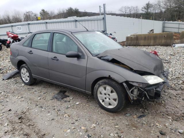 1FAFP34N26W189923 - 2006 FORD FOCUS ZX4 GRAY photo 4