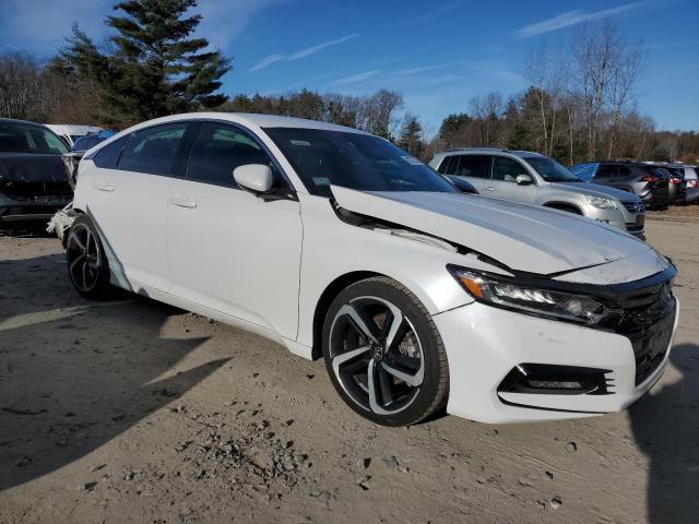 1HGCV1F39JA250985 - 2018 HONDA ACCORD SPORT WHITE photo 4