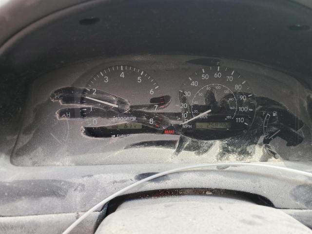 1NXBR12E32Z601472 - 2002 TOYOTA COROLLA CE Weiß Foto 9