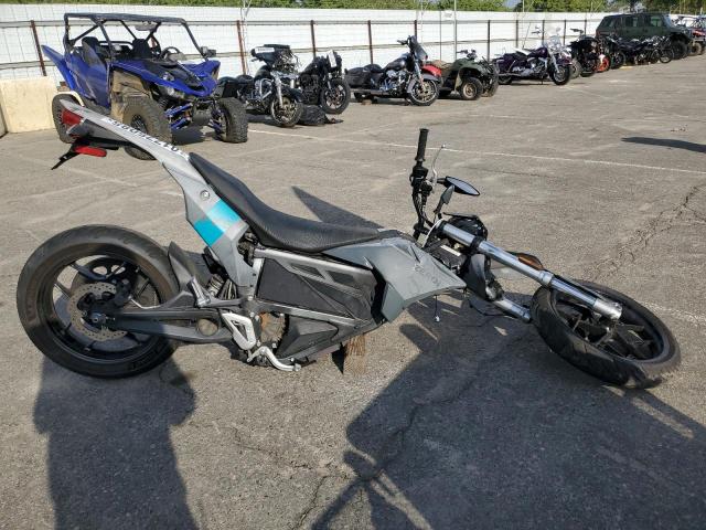 538XXDZ44LCJ13774 - 2020 ZERO MOTORCYCLES INC FXS SILVER photo 1