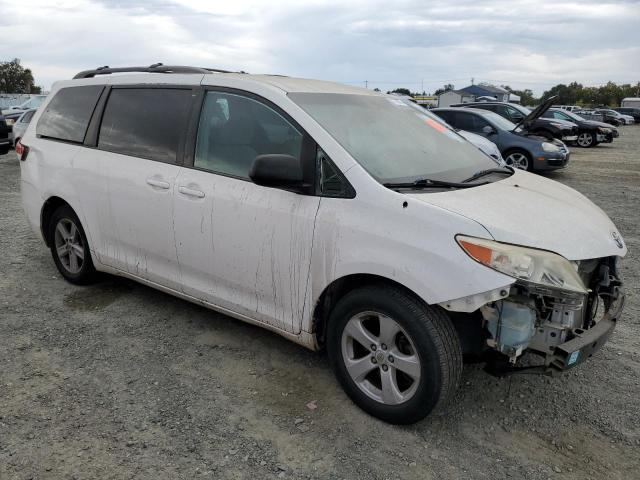 5TDKK3DC9CS225253 - 2012 TOYOTA SIENNA LE WHITE photo 4