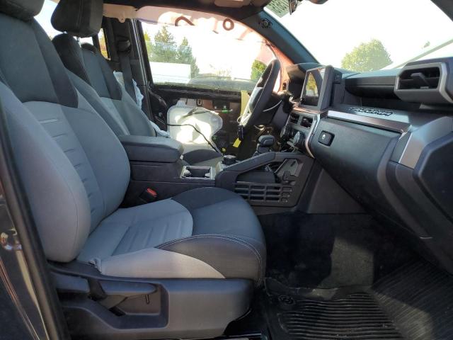 3TMLB5JN5SM133383 - 2025 TOYOTA TACOMA DOUBLE CAB 石墨色 照片 7