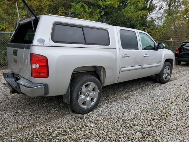 3GCPCSE06BG223927 - 2011 CHEVROLET SILVERADO C1500 LT SILVER photo 3