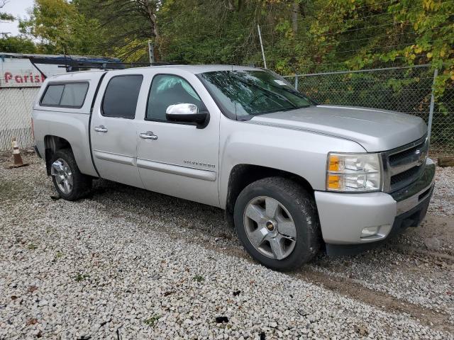 3GCPCSE06BG223927 - 2011 CHEVROLET SILVERADO C1500 LT SILVER photo 4