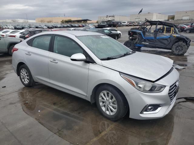 3KPC24A6XME134738 - 2021 HYUNDAI ACCENT SE SILVER photo 4