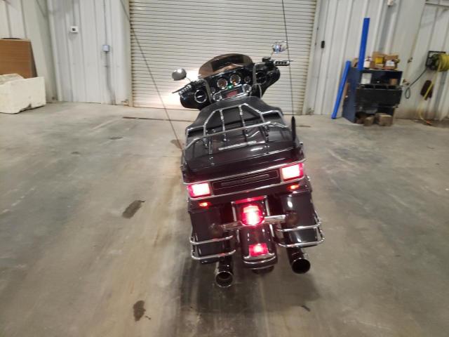 1HD1FC4197Y714212 - 2007 HARLEY-DAVIDSON FLHTCUI Графитовый фото 4