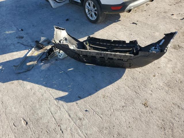 1FMCU0GD5KUC45958 - 2019 FORD ESCAPE SE WHITE photo 13