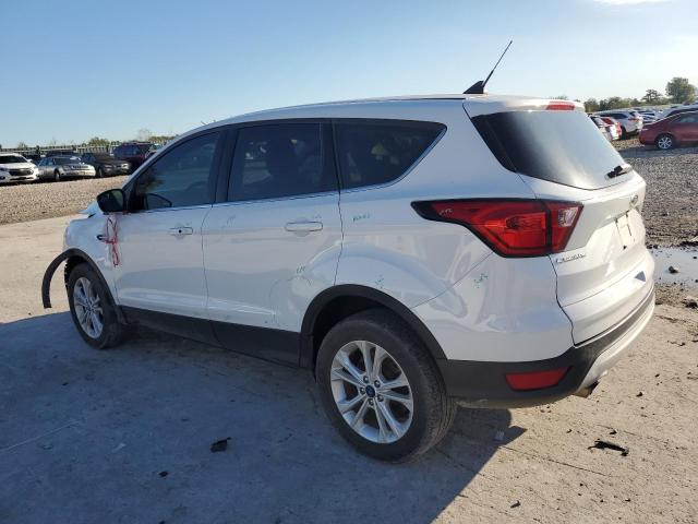 1FMCU0GD5KUC45958 - 2019 FORD ESCAPE SE WHITE photo 2