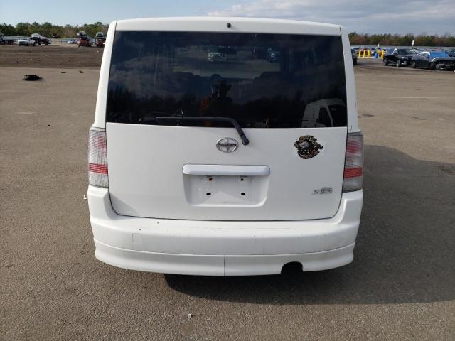 JTLKT324064104950 - 2006 TOYOTA SCION XB WHITE photo 6