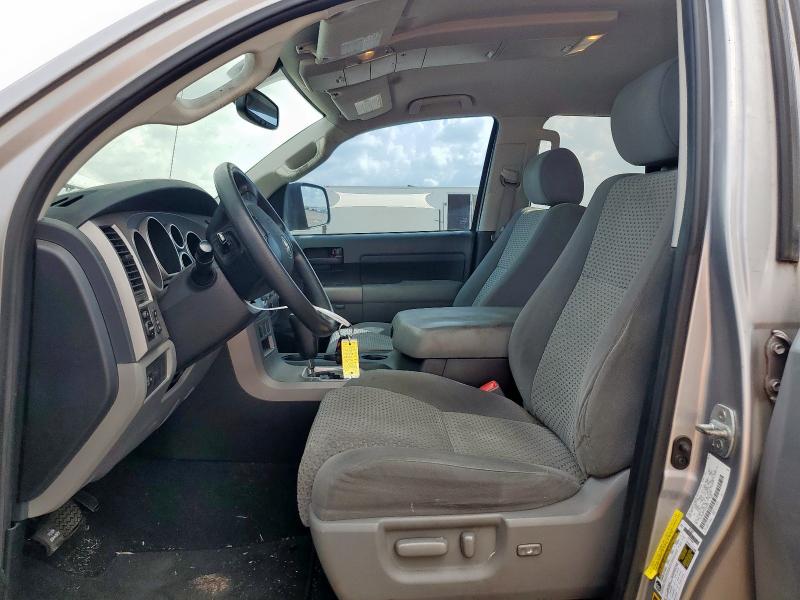 5TFRM5F11CX048403 - 2012 TOYOTA TUNDRA DOUBLE CAB SR5 SILVER photo 7