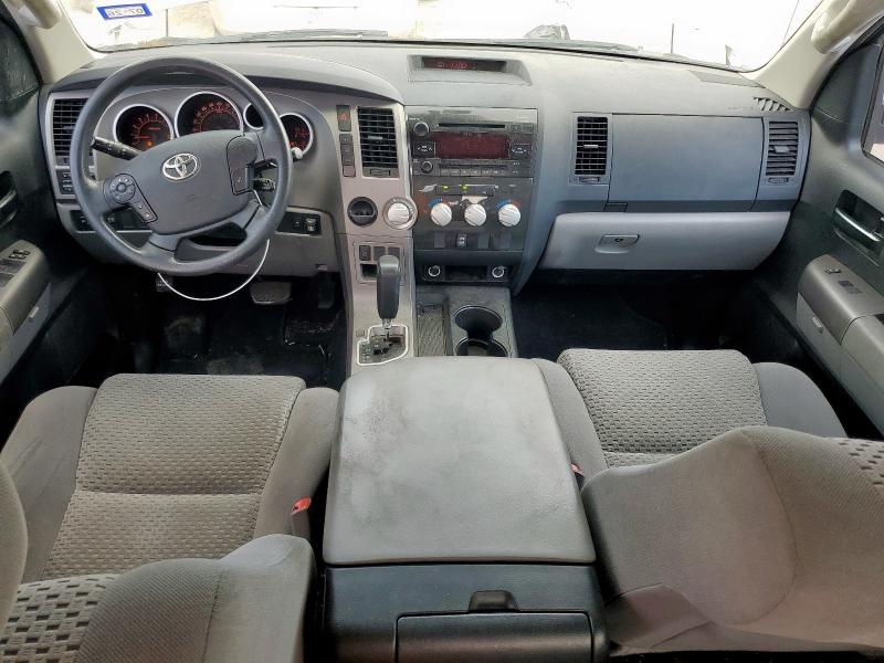 5TFRM5F11CX048403 - 2012 TOYOTA TUNDRA DOUBLE CAB SR5 SILVER photo 8