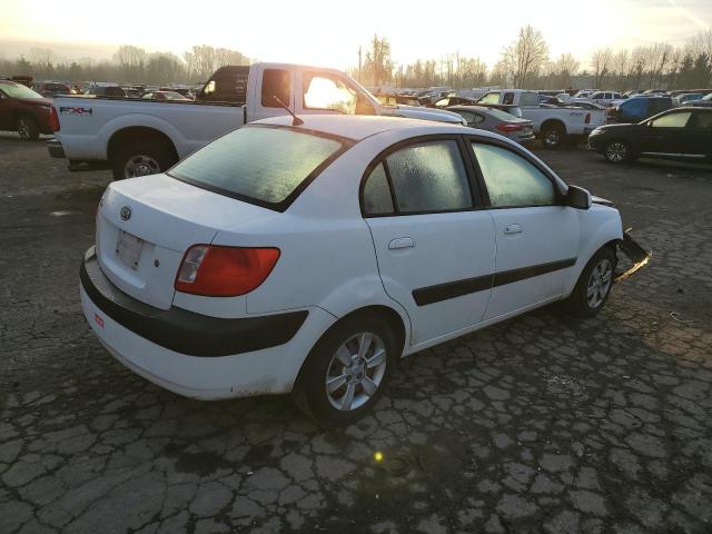 KNADE123366041693 - 2006 KIA RIO WHITE photo 3