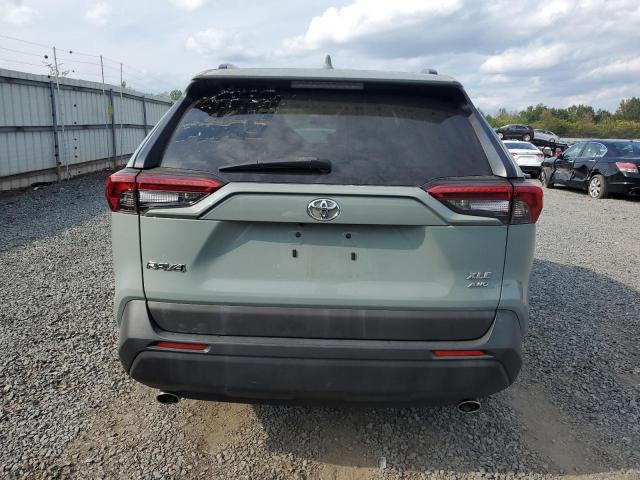 2T3P1RFVXKC034174 - 2019 TOYOTA RAV4 XLE GRAY photo 6