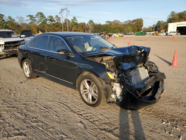 1VWBN7A33DC066958 - 2013 VOLKSWAGEN PASSAT SE BLACK photo 4