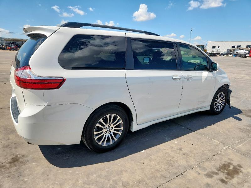 5TDYZ3DC3KS986929 - 2019 TOYOTA SIENNA XLE 白色 照片 3